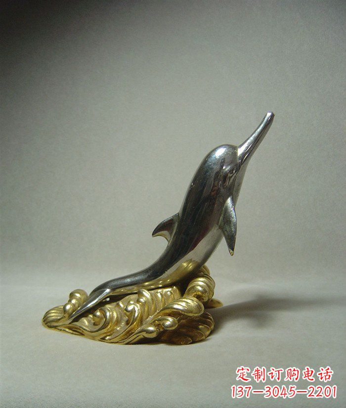 常州海豚雕塑艺术的海洋之美