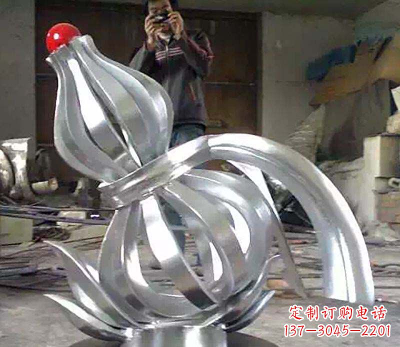 常州不锈钢葫芦雕塑艺术与科技的完美结合