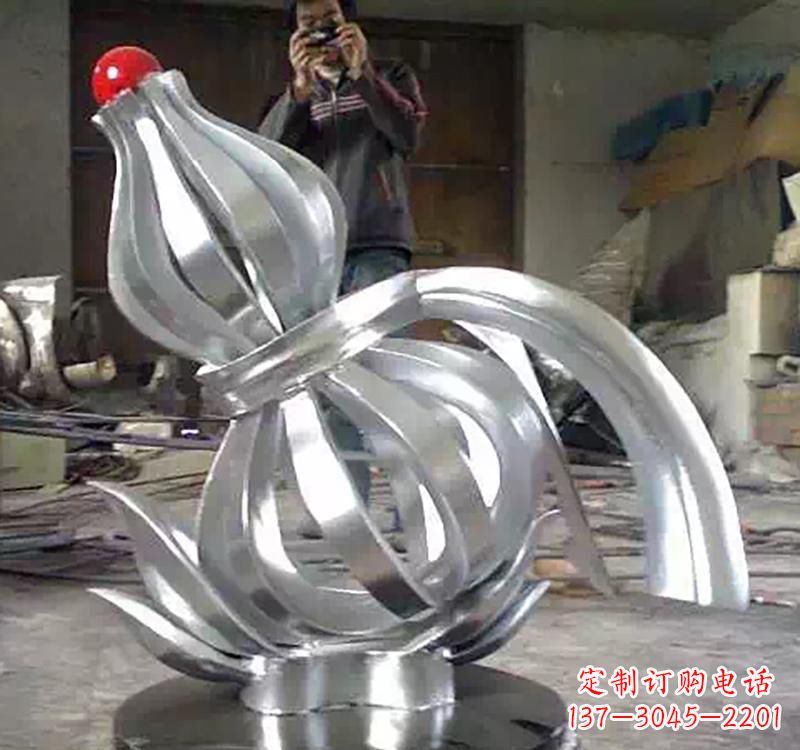 常州不锈钢葫芦雕塑精美而传统