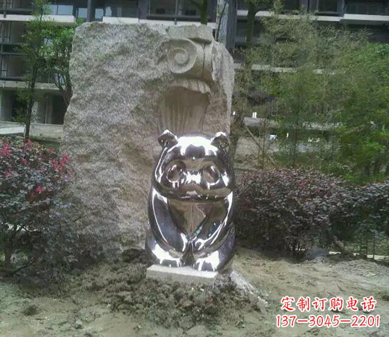 常州不锈钢熊猫雕塑它的美丽与魅力