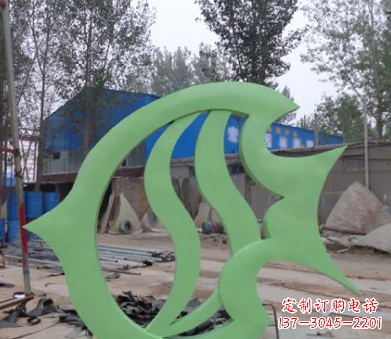 常州不锈钢剪纸鲤鱼雕塑——传承传统艺术