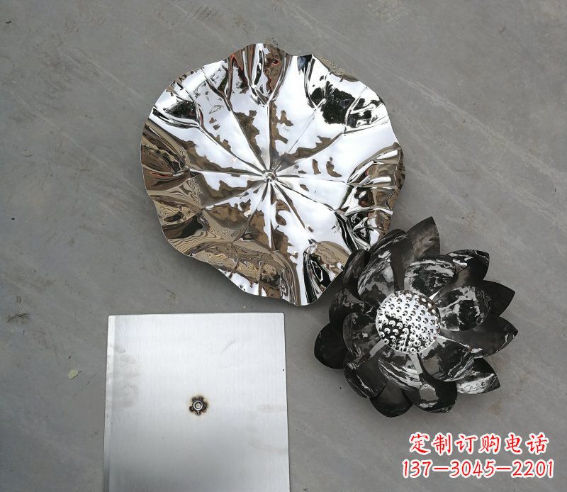 常州不锈钢镜面荷叶公园景观雕塑