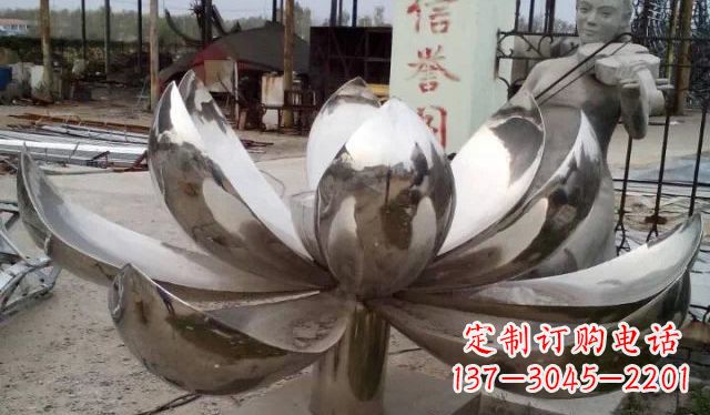 常州不锈钢莲花雕塑精美绝伦