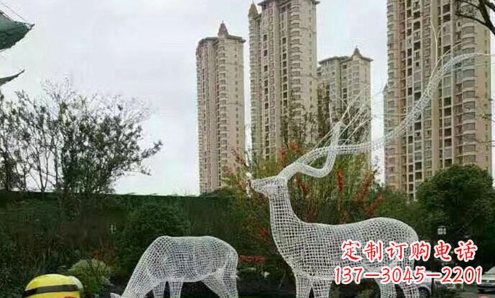常州不锈钢镂空鹿雕塑精美纯粹的艺术之作