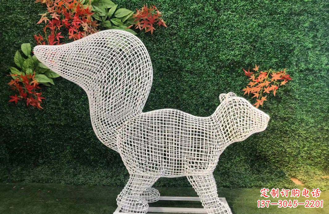 常州不锈钢松鼠雕塑艺术与精美结合