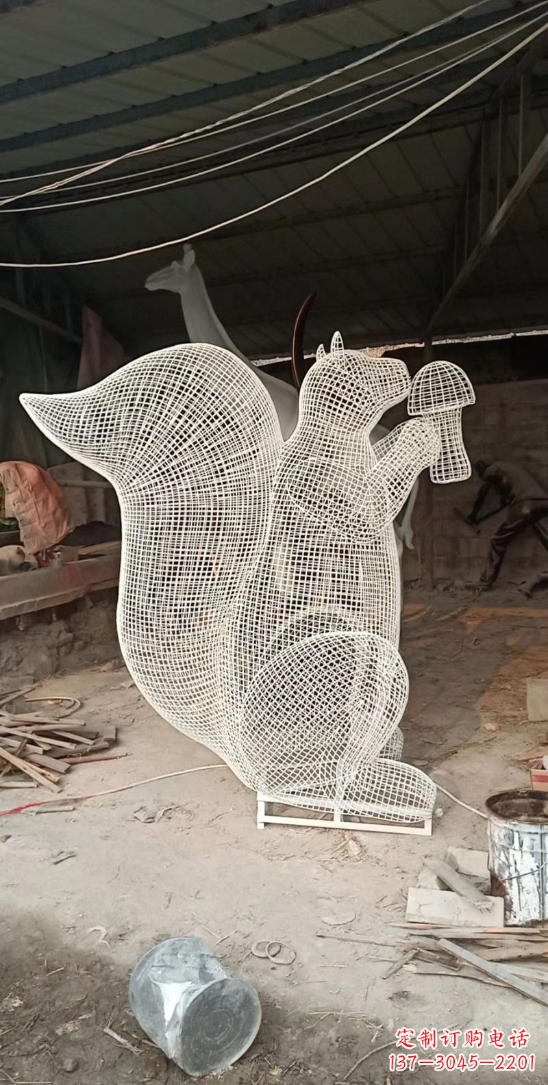 常州不锈钢松鼠雕塑精美的艺术作品