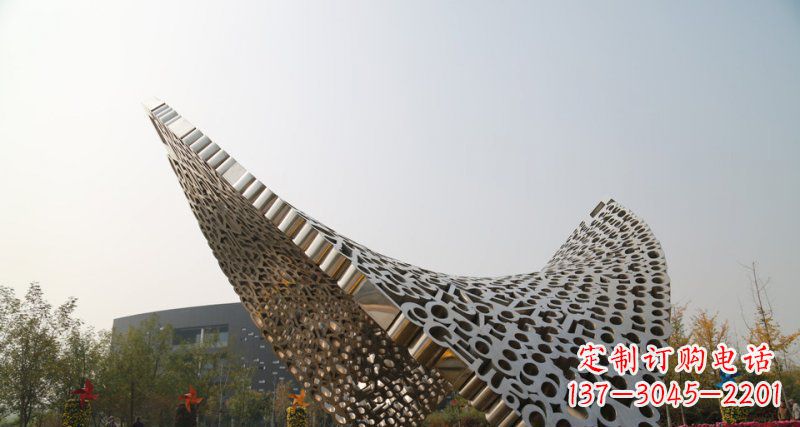 常州不锈钢字母雕塑——点缀美丽的空间