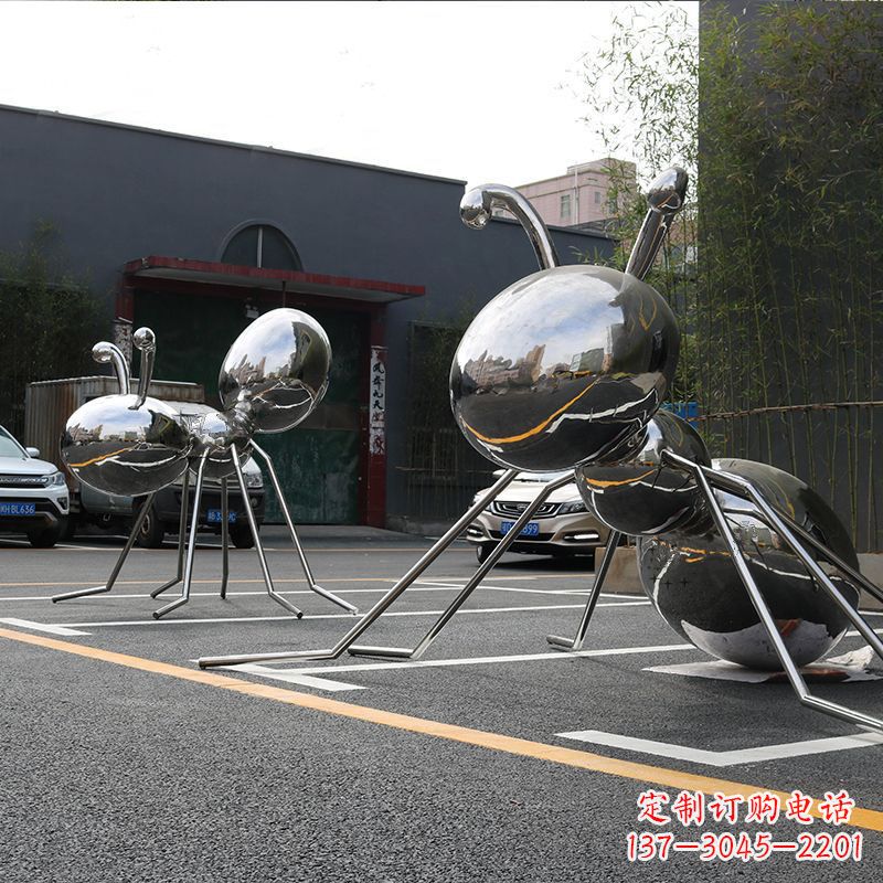 常州蚂蚁雕塑给城市街道带来活力