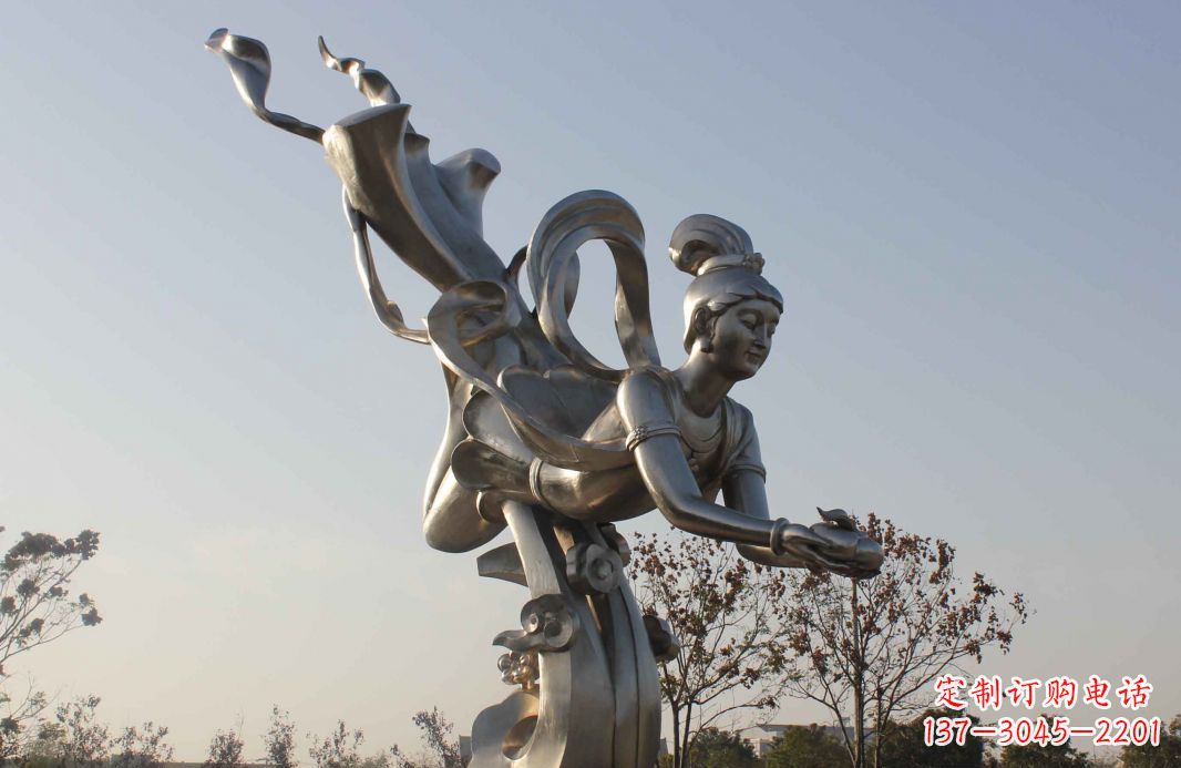 常州蟠桃祈福精美不锈钢雕塑