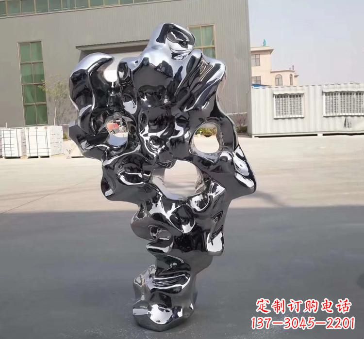 常州太湖石雕塑精美的艺术瑰宝