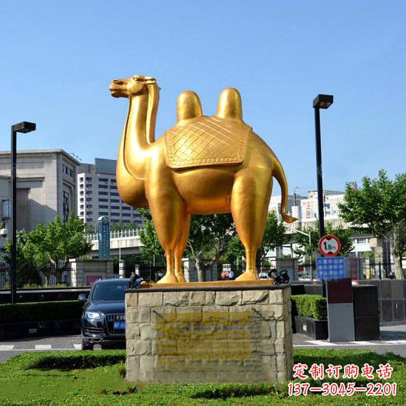 常州不锈钢骆驼雕塑点缀城市绿化