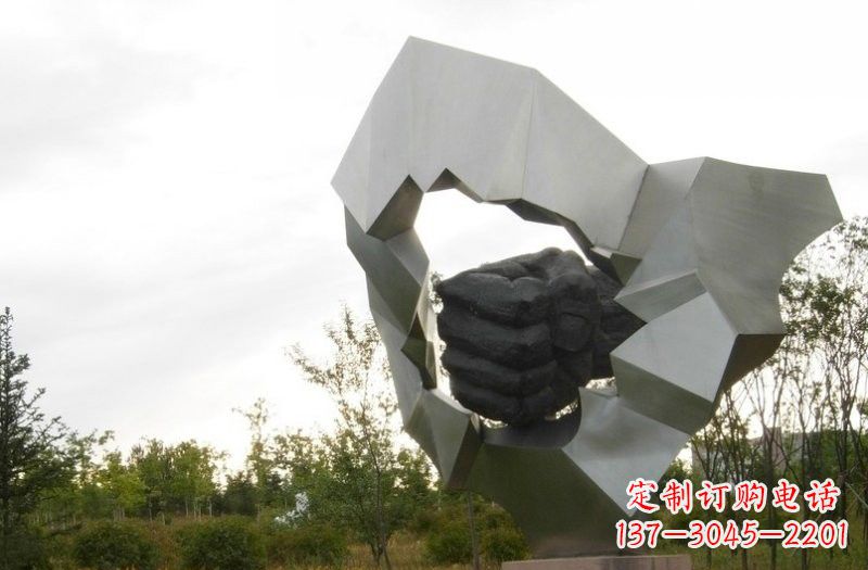 常州不锈钢拳头雕塑雕刻象征勇气和力量