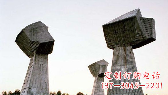 常州不锈钢拳头一种独特的雕塑材料