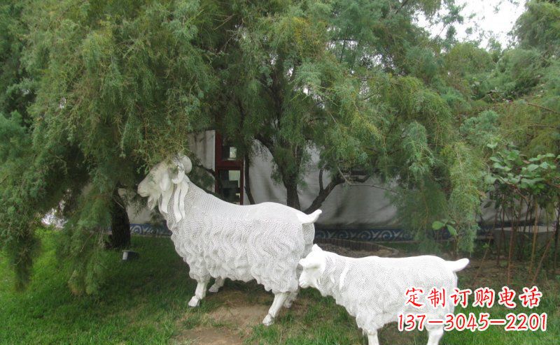 常州不锈钢山羊雕塑静谧中的动态美