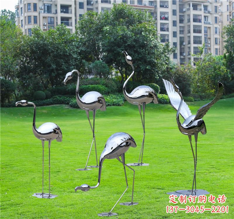 常州不锈钢仙鹤雕塑——传承中华文化精髓