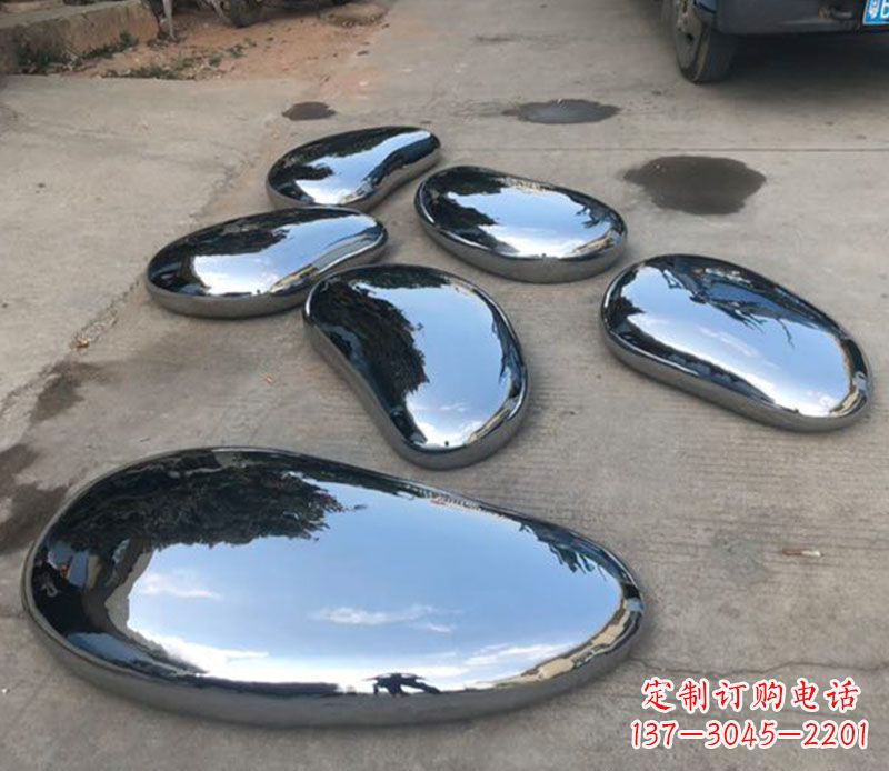 常州水滴雕塑——不锈钢的精美之作