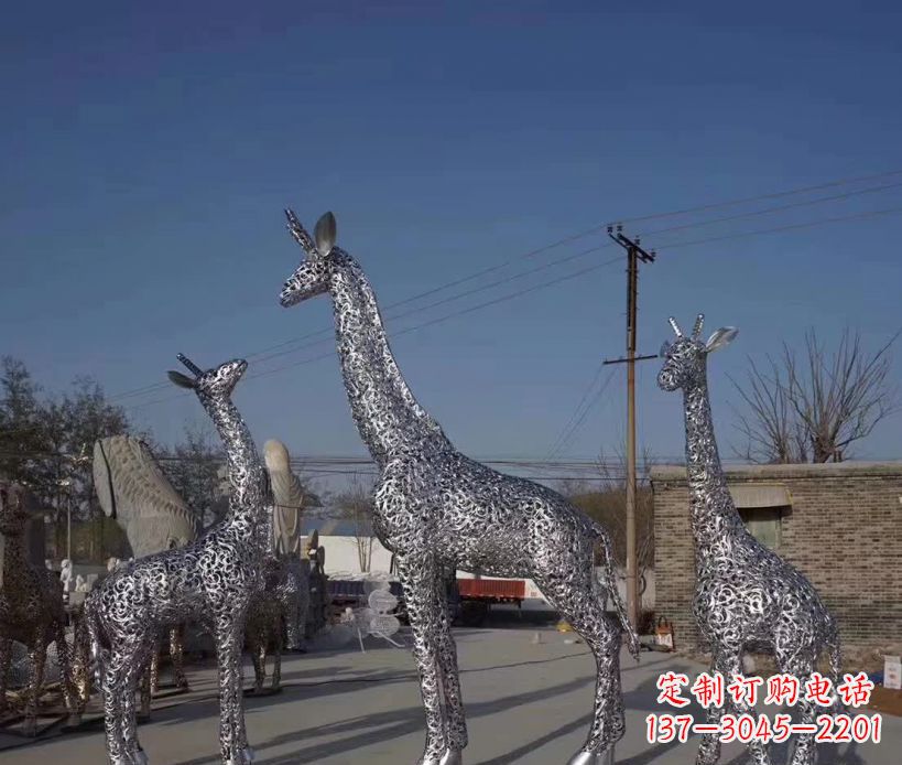 常州不锈钢镂空雕塑长颈鹿