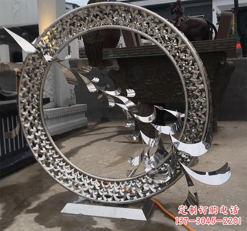常州不锈钢现代圆环雕塑——铸就艺术精粹