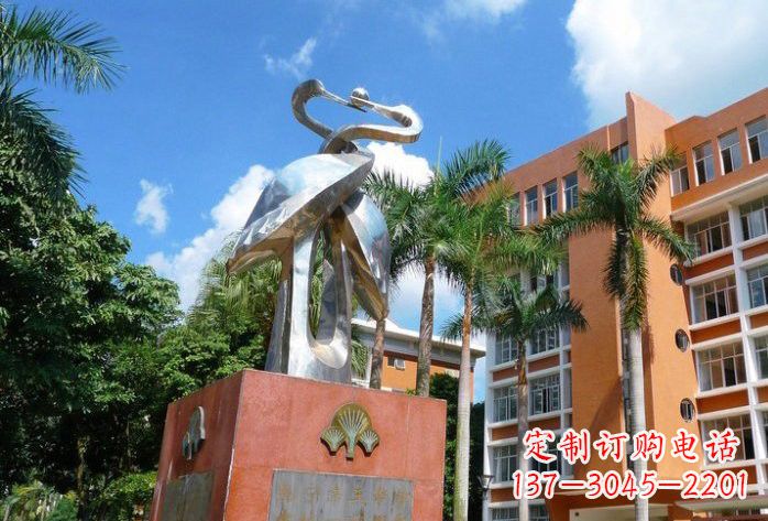 常州不锈钢小区抽象仙鹤雕塑