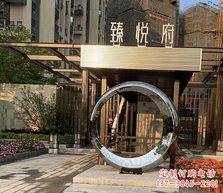 常州不锈钢小区圆环雕塑赋予小区景观更多美感