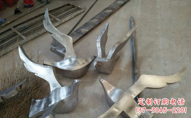 常州精美的不锈钢小型鸽子雕塑