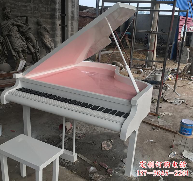 常州不锈钢校园钢琴雕塑发出音乐的艺术
