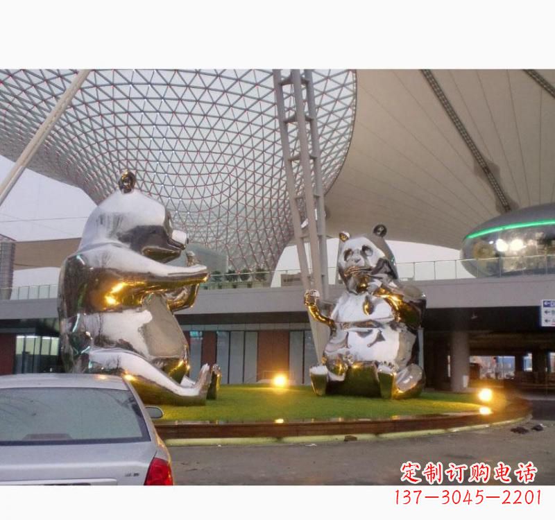 常州不锈钢熊猫雕塑