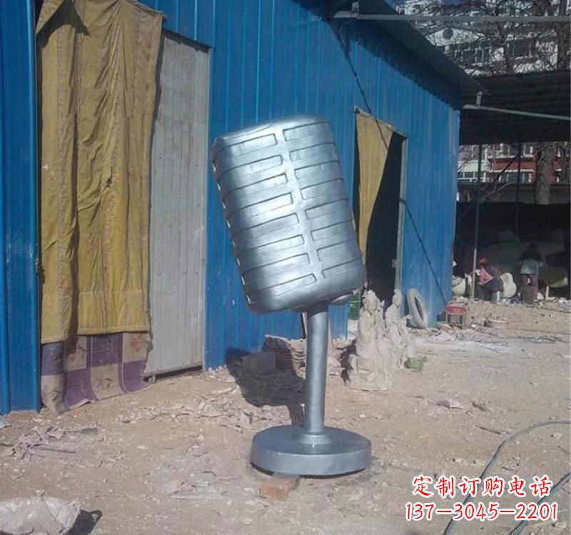 常州不锈钢艺术话筒雕塑——传承精神文化