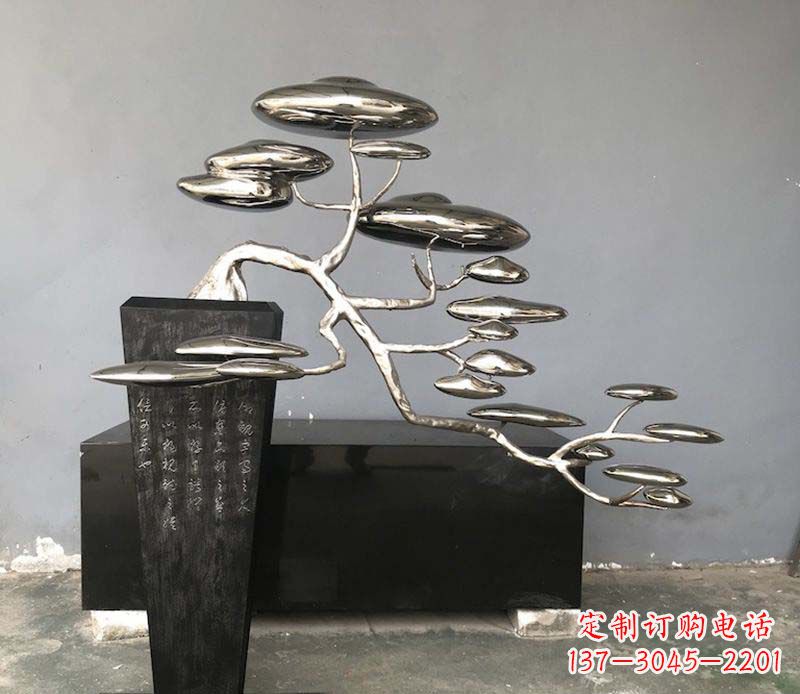 常州不锈钢迎客松景观雕塑