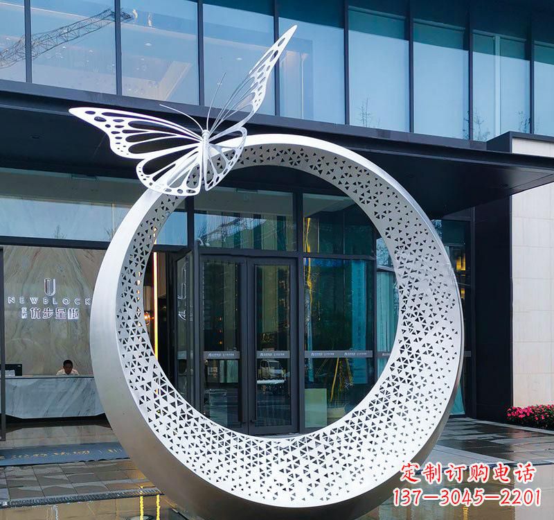 常州不锈钢园林戒指雕塑精美细腻的艺术品