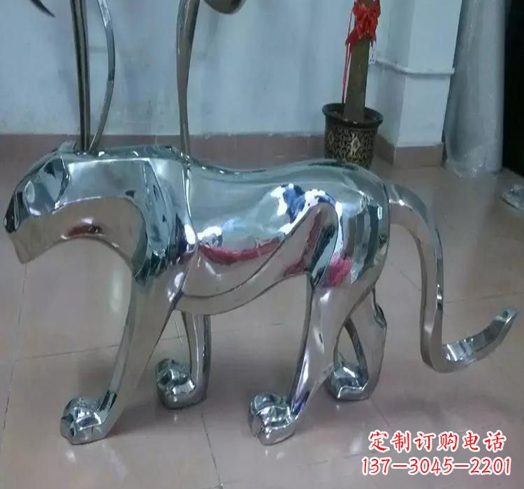 常州不锈钢老虎雕塑美化园林