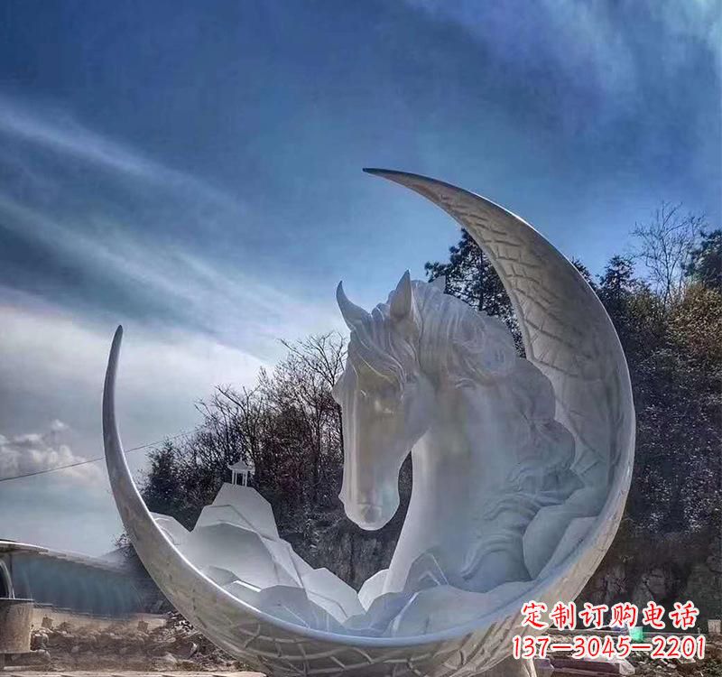 常州月亮的美丽缠绕——不锈钢月亮马雕塑