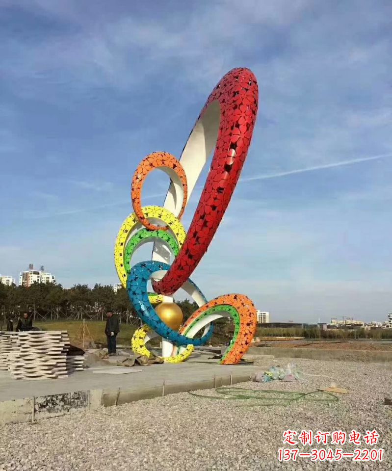 常州彩色不锈钢圆环雕塑极致美学之精品