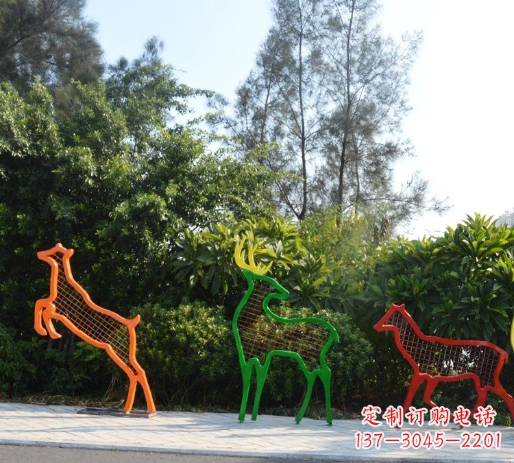 常州精美的彩色不锈钢梅花鹿雕塑