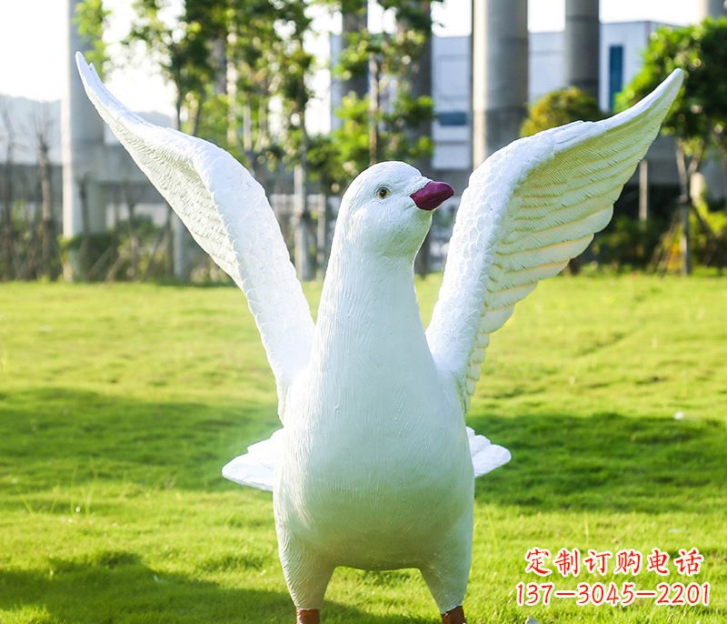常州和平鸽雕塑传递和平信息