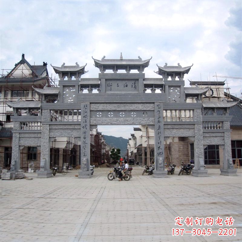 常州五门石雕牌坊传承中国古典雕塑文化