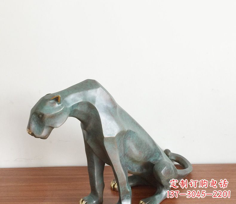 常州抽象豹子动物铜雕
