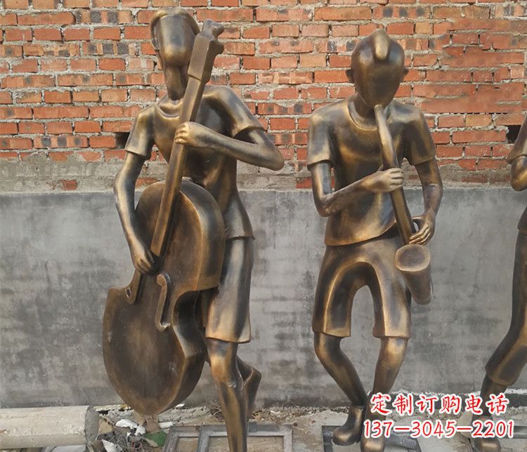 常州雄伟屹立——萨克斯铜雕