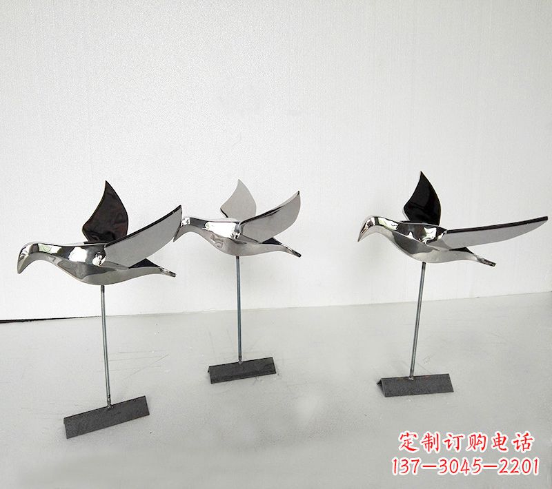 常州优雅的鸽子雕塑——不锈钢插件公园的精美装饰