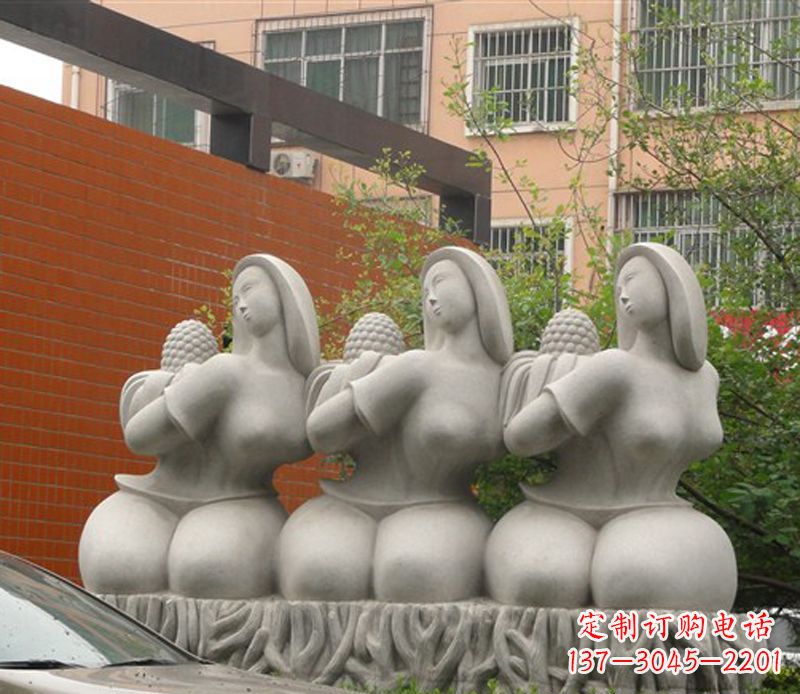 常州抽象三个女人石雕
