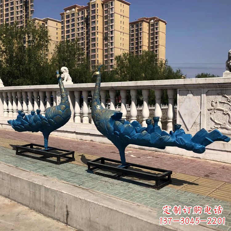 常州珠翠集精美孔雀雕塑