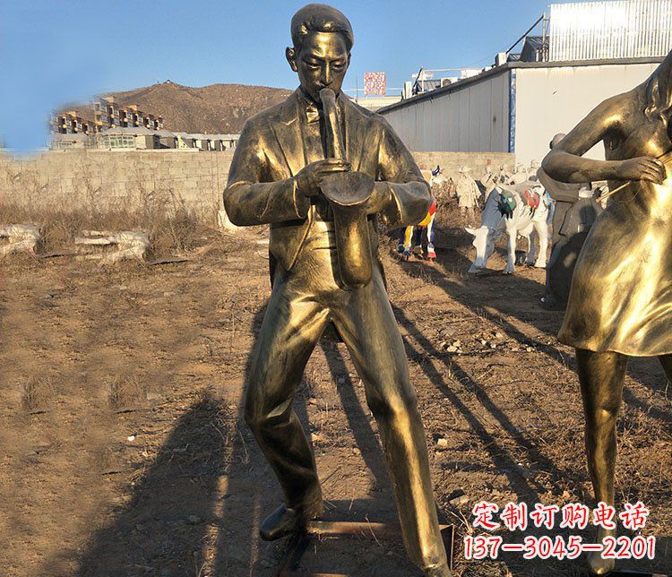 常州铜雕萨克斯风音乐人物