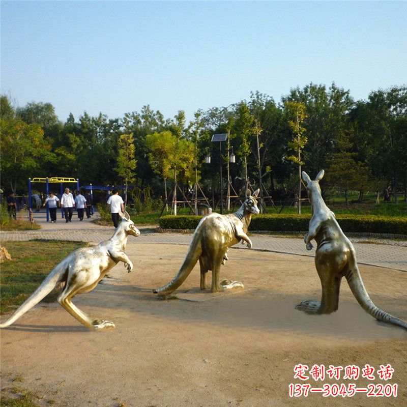 常州袋鼠雕塑点缀小区公园和谐景观