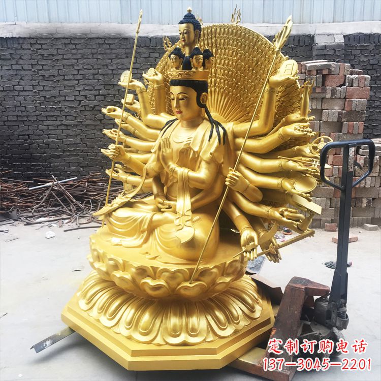 常州精美纯铜千手观音雕塑