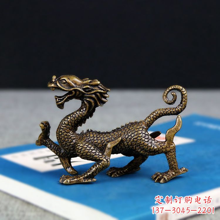 常州青龙雕塑用纯铜熔铸而成