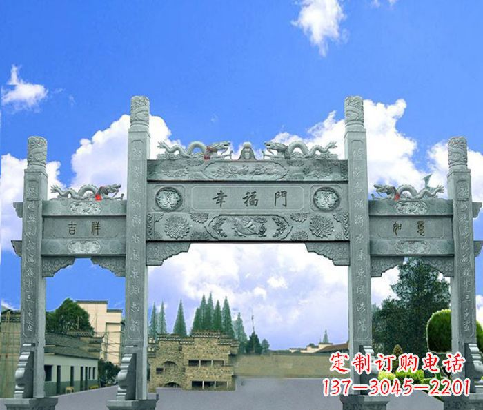 常州村庄三门石雕牌坊