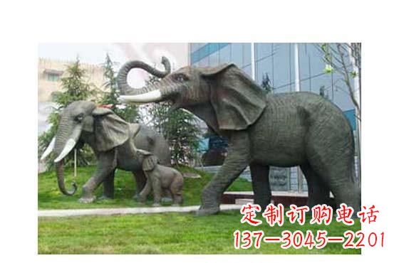 常州大象一家三口铜雕