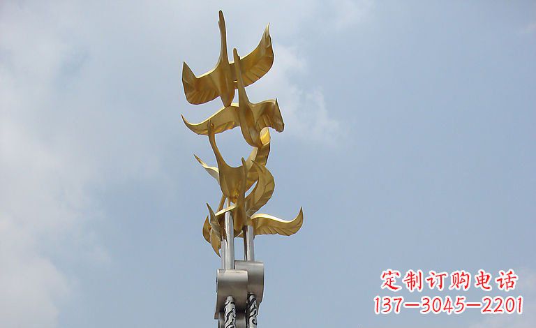 常州大雁不锈钢雕塑—梦想之羽