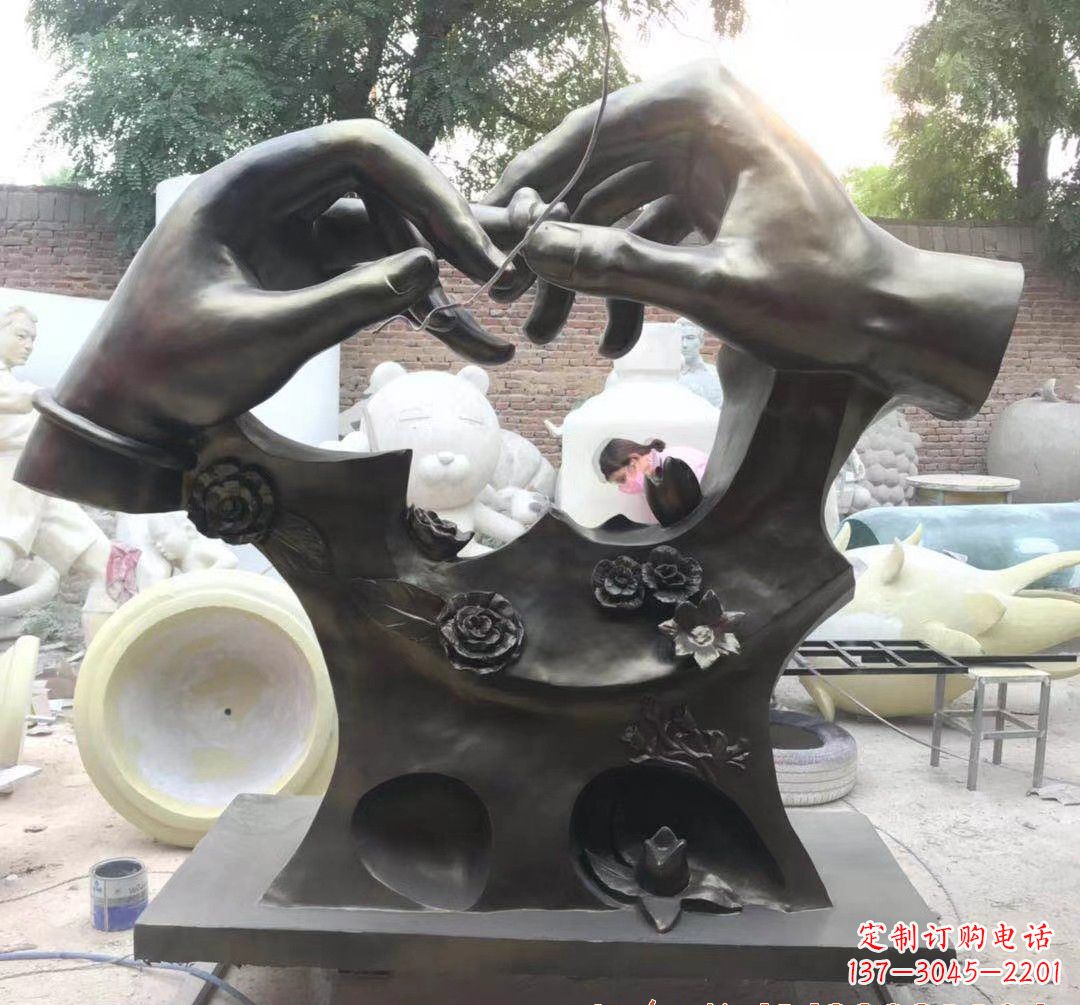 常州精美铜戒指雕塑