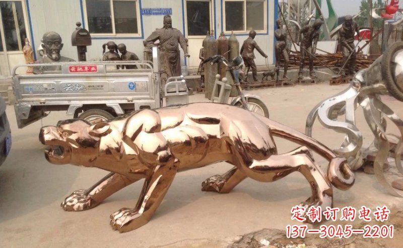 常州精美不锈钢豹子雕塑